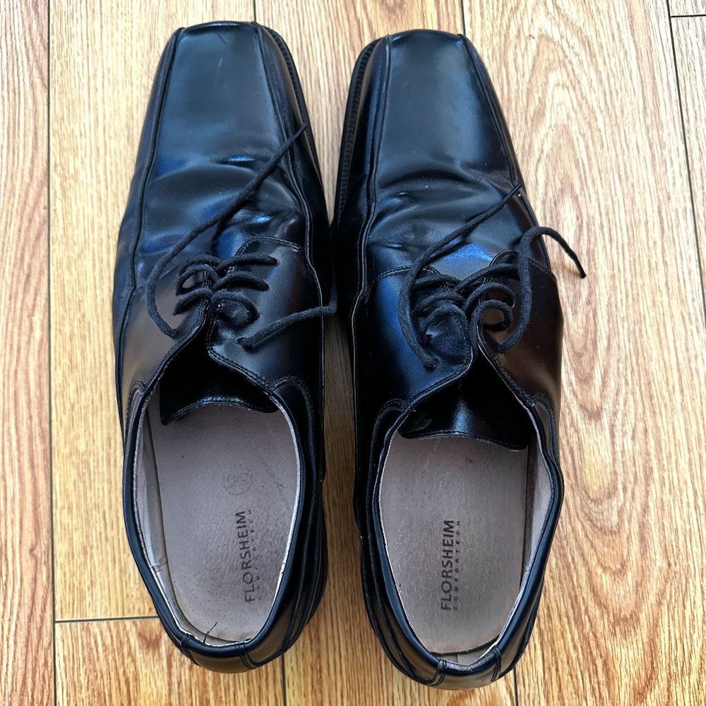 Black Leather Florsheim Comfortech Dress Shoes